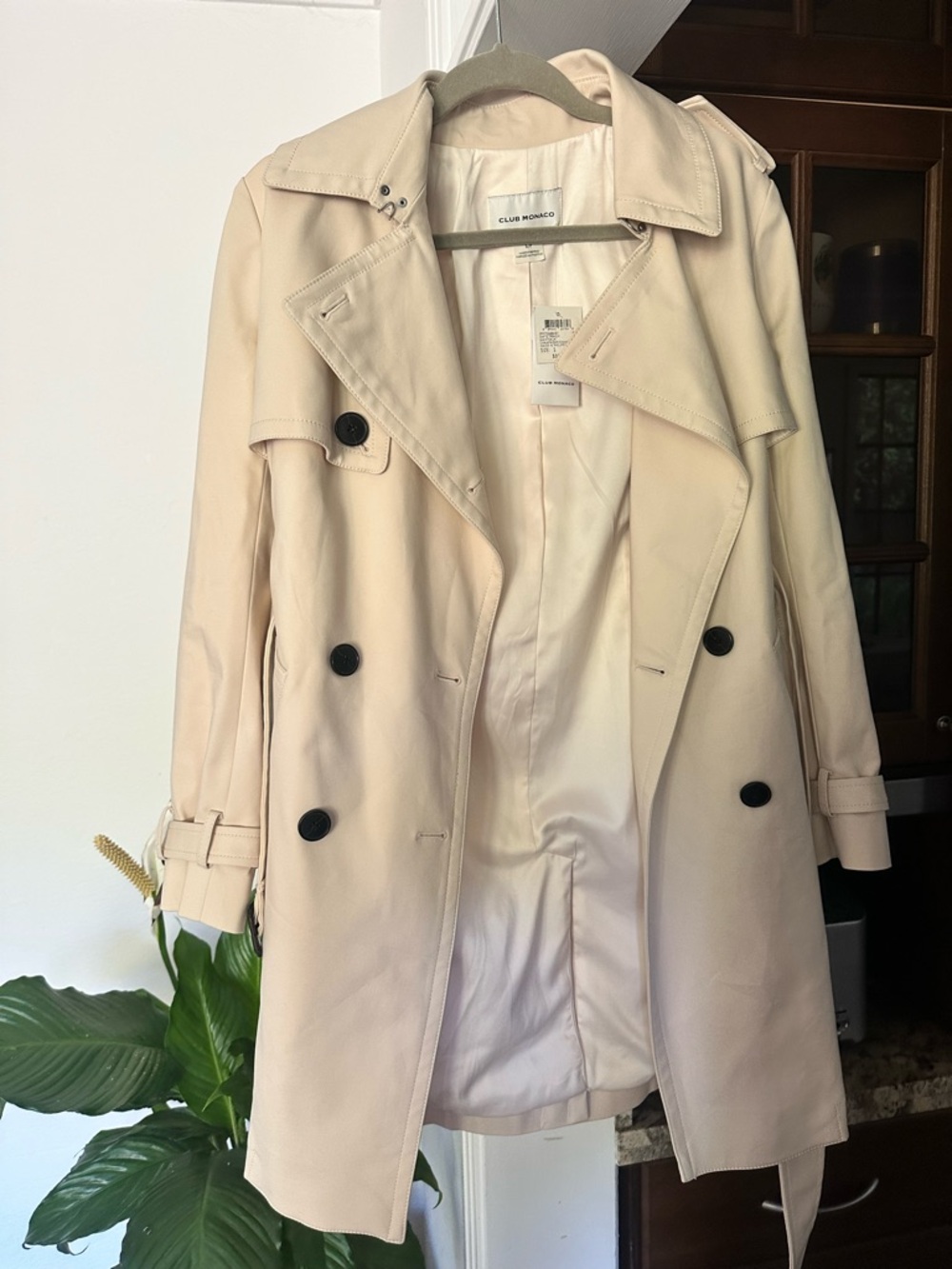 Club Monaco champagne Matie Trenchcoat